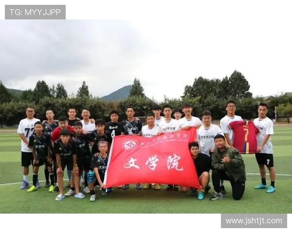 李芳专访:从绿茵场到人生舞台的足球旅程回顾与展望